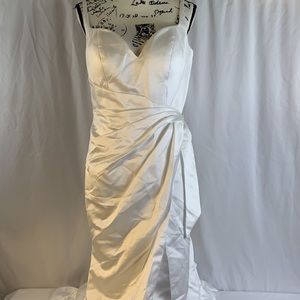 LT Lanting Bride Wedding Dress in White NWOT